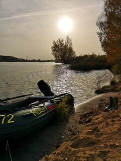 Quicksilver 430 + мотор mercuri F 30M GA + прицеп
