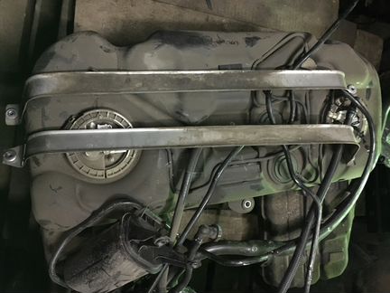 Бензобак BMW X5 E70 F15 F85 X6 E71 F16 F86 X5M X6M