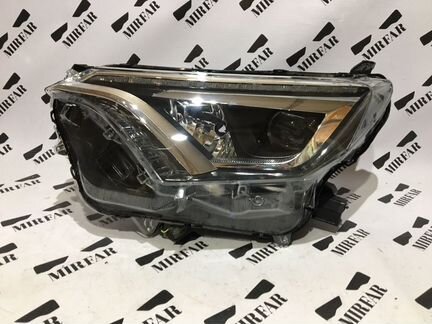 Фара левая Toyota RAV4 Ca40 рест LED