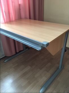 Продам парту Kettler (Кетлер)