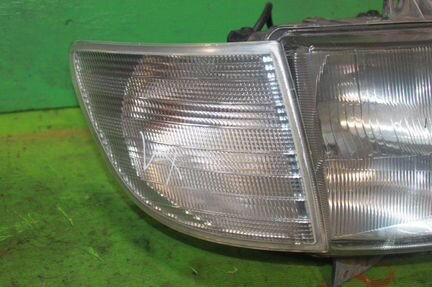 Фара передняя правая Mercedes V-Class W638 611.980