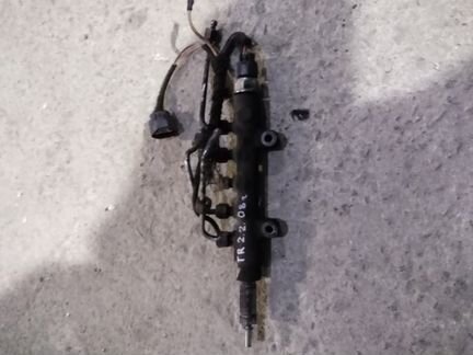 Топливная рампа Форд Транзит 2.2л дизель 2007г