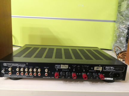Интегральный усилитель Rotel RA-02