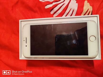 Телефон iPhone 8 64gb