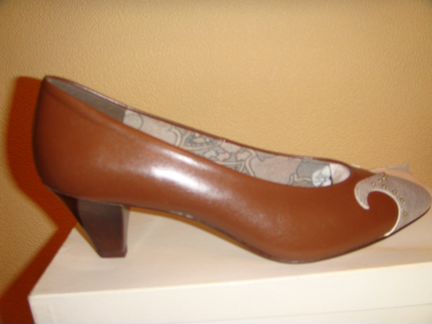 Туфли женские разные, новые - Италия, Германия