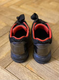 Кроссовки зимние