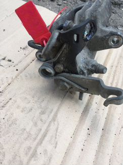 Суппорт задний левый Skoda Octavia A5 Рестайлинг