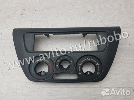 Накладка торпеды Mitsubishi Lancer 9 4G18 2004