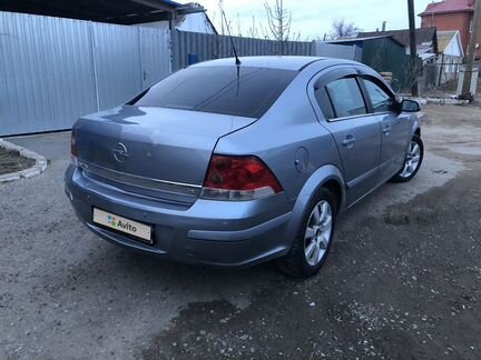 Opel Astra 1.8 AT, 2008, 200 000 км