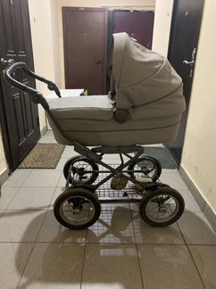 Коляска доя новорожденых Inglesina Sofia на шасси