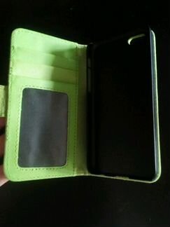 Чехол зеленый на iPhone 5, 5s