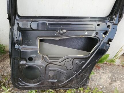 Правая задняя дверь XC-70
