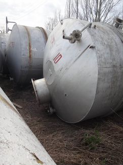 Емкость 25 кубов из пищевой нерж. стали