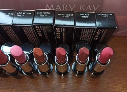 Новые гелевые помады и блеск Mary Kay