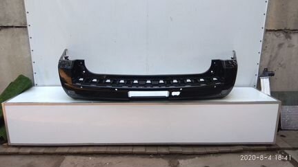 Бампер задний Chevrolet Tahoe 4