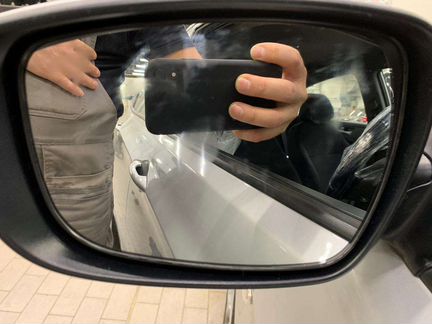 Зеркальный элемент Hyundai Solaris 2014 с обогрево