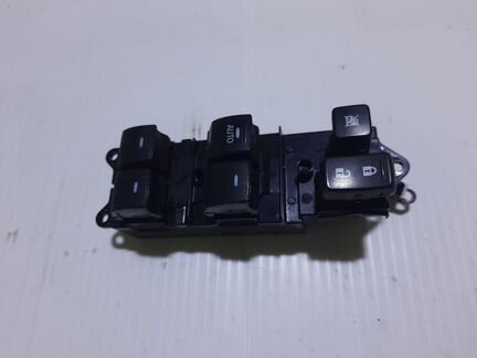 Блок свеклоподъёмников Mitsubishi Pajero Sport 3
