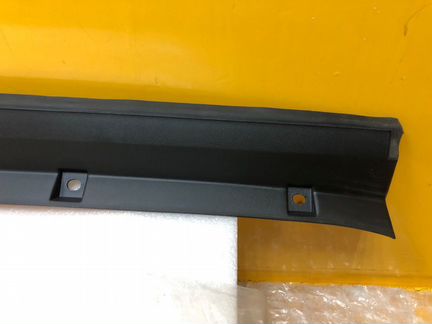 Накладка крышки багажника Range Rover Evoque 1