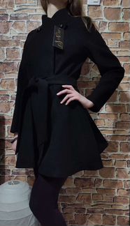 Пальто черное