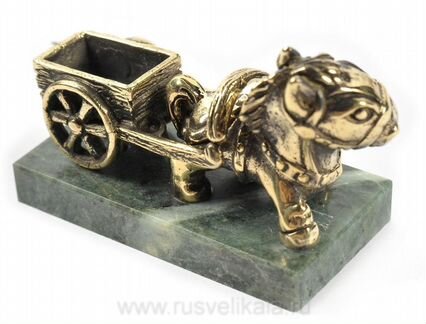 Бронзовая статуэтка 