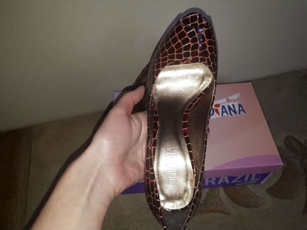 Туфли из лаковой кожи