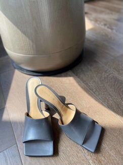 Шлёпанцы Bottega Veneta