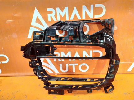 Кронштейн решетки бампера передний левый Porsche