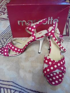 Красивые босоножки Macotte