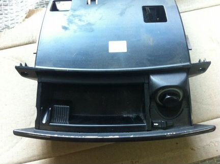 Пепельница водительская Мерседес 220