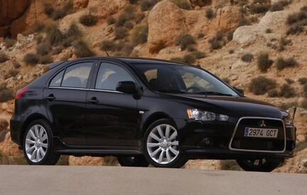 Mitsubishi Lancer 10 бампер передний