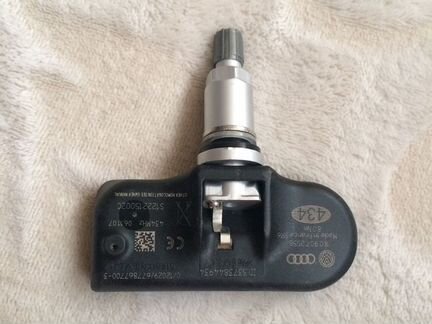 Заглушки,колпачки Audi,оригинал 3 шт