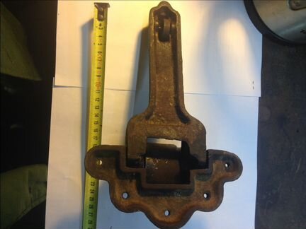 Механический доводчик для уличных дверей