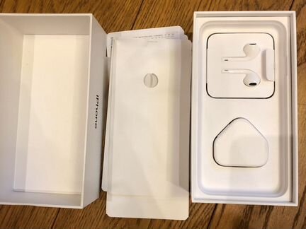 Коробка от iPhone