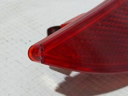 Отражатель бампера задний, правый Renault Logan 2