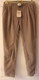 Брюки Bershka размер EUR 38 (RUS 44)