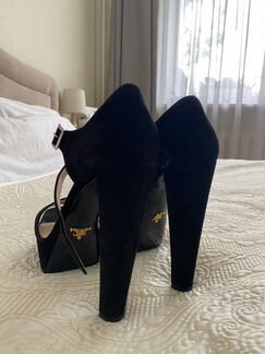 Босоножки Prada 40,5