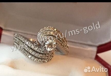 Роскошное кольцо с бриллиантами