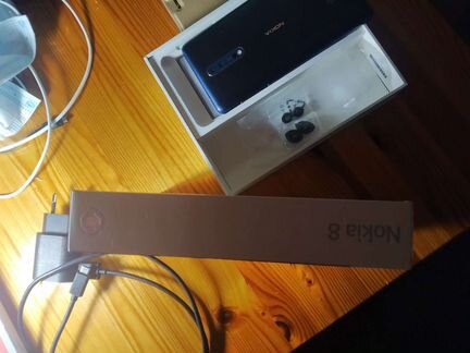 Nokia 8