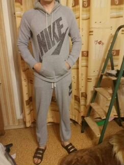 Спортивный костюм Nike