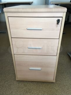 Тумба с выдвижными ящиками