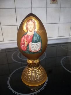 Яйцо из стекла