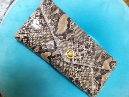 Сумка клатч шикарная новая кожаная питон