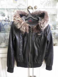 Куртка Qiongnu на резинке с капюшоном