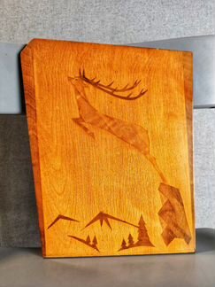 Деревянная картина с оленем