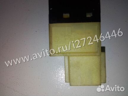 Датчик стоп сигнала Мерседес A 0015454409