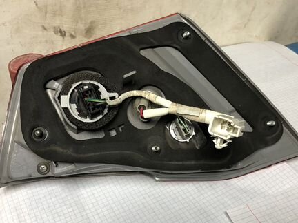 Фонарь задний правый Toyota Camry 50