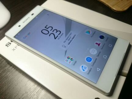 Sony Xperia Z5 (E6653) 32Gb White LTE