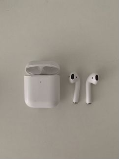Airpods 1 поколения