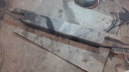 Усилитель бампера передний Mercedes Atego, 2002