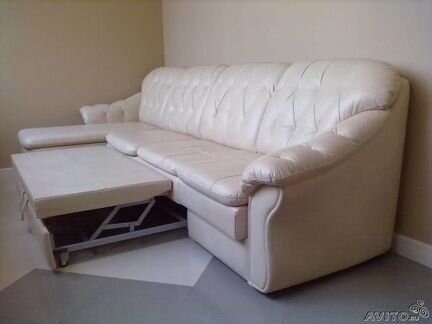 Продаю кожанный диван